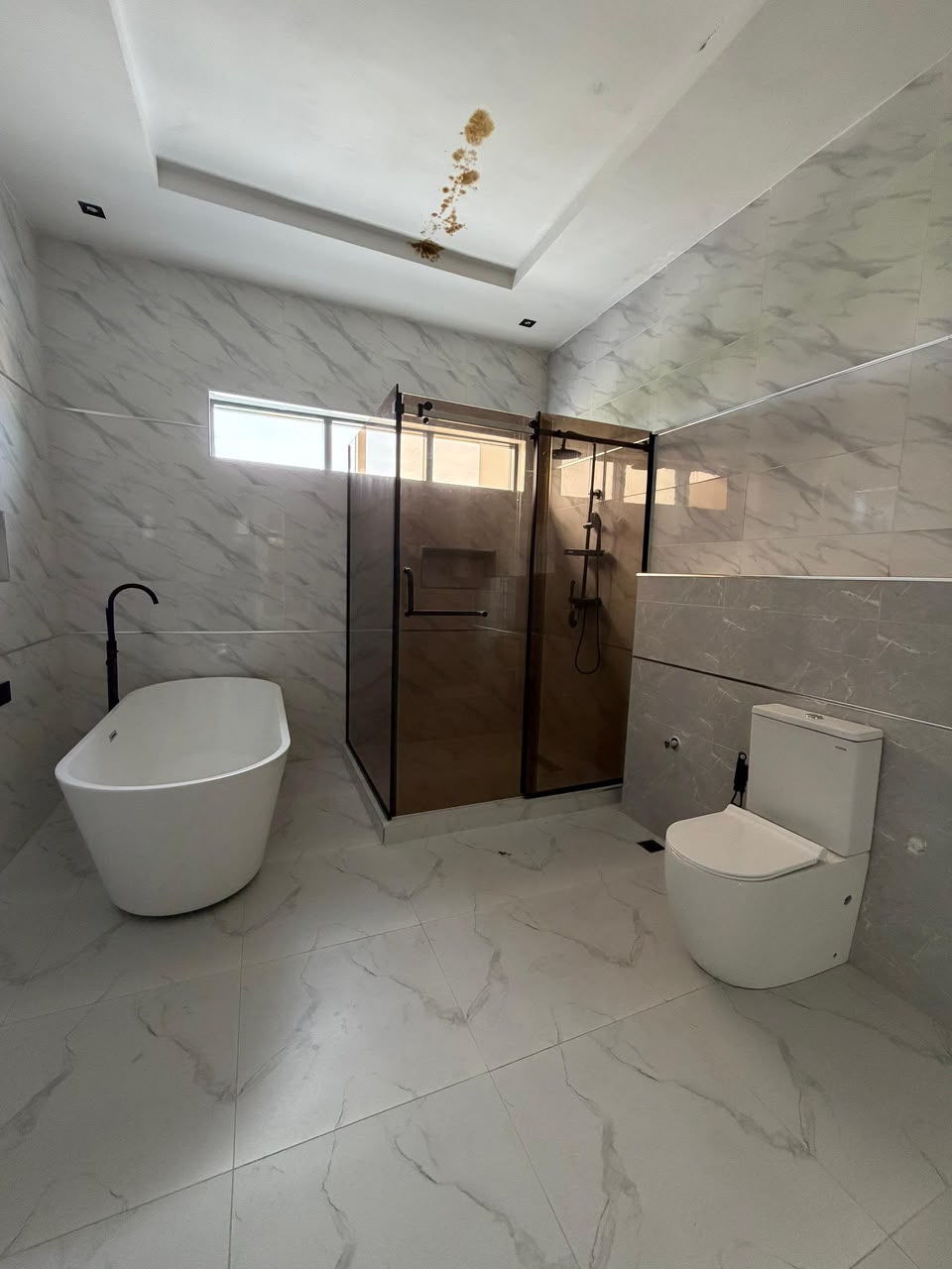 5 BEDROOM  DUPLEX