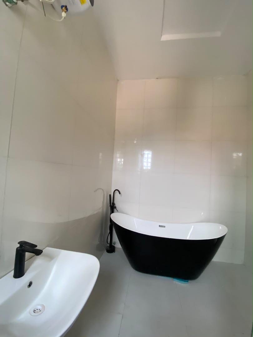 3 BEDROOM DUPLEX