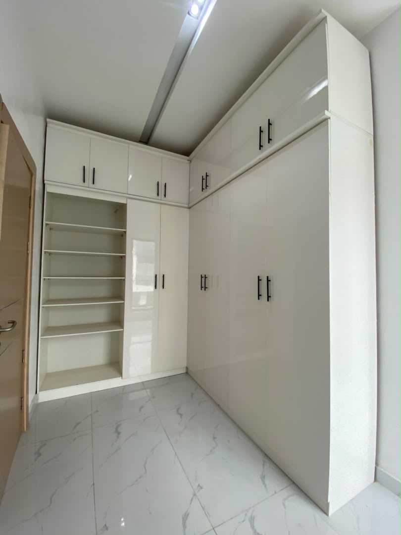 4 BEDROOM DUPLEX